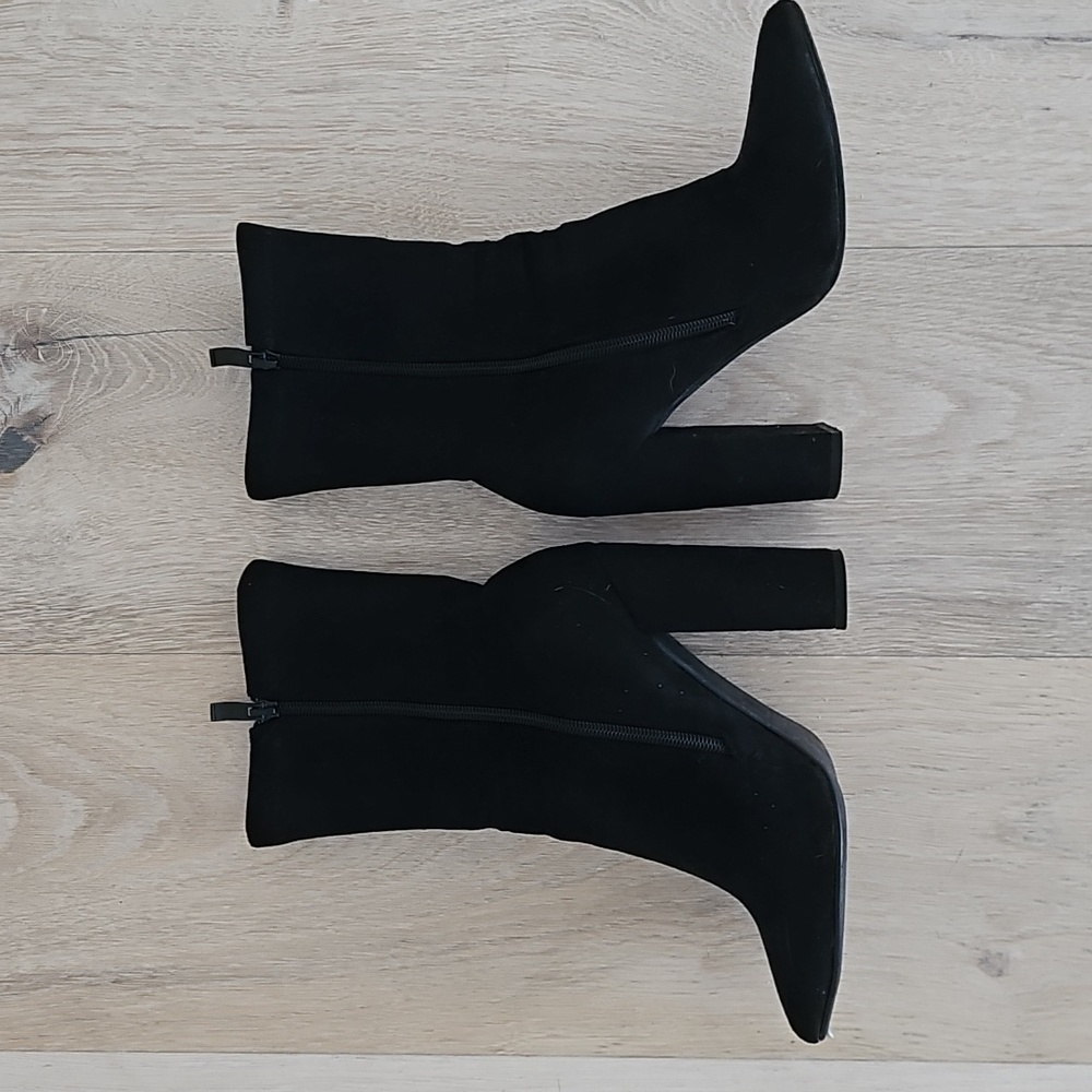 Black suede booties - Picture 2 of 6